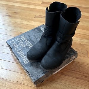 The North Face Women's Ballard Pull-on boot size 7.5
